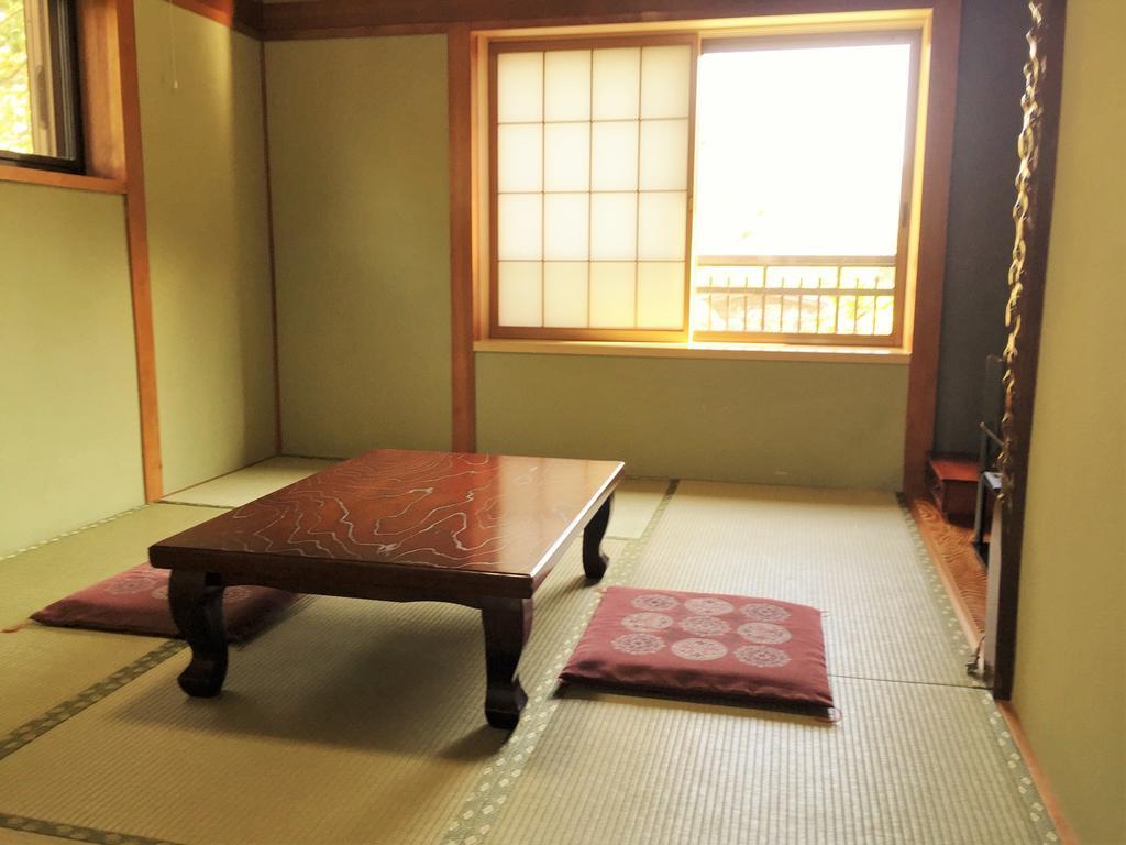 招待所 Yabukiso Yamanakako